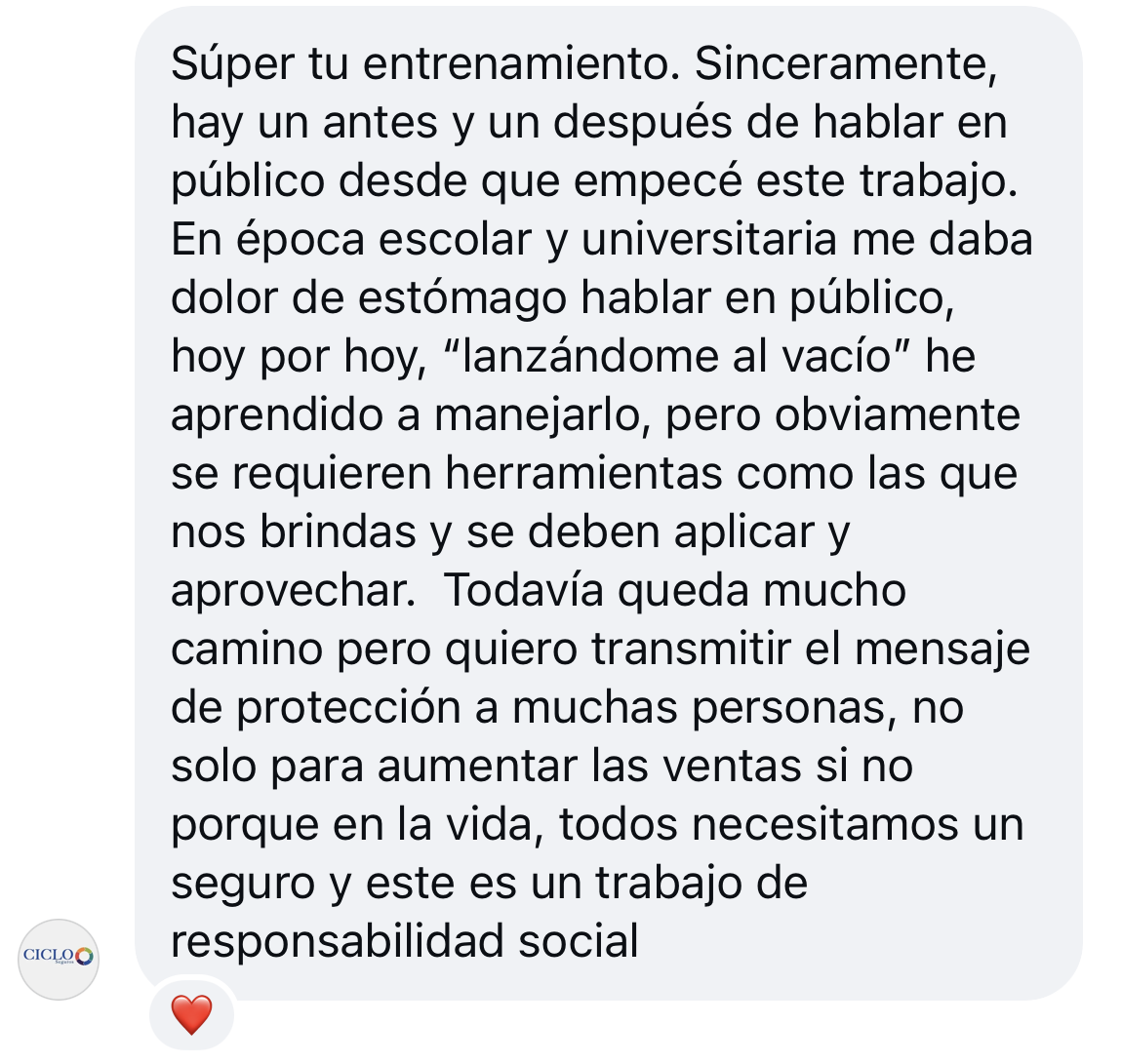 Mensaje directo de una participante del sector de seguros sobre el antes y el después de hablar en público
